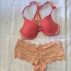 Lingerie set